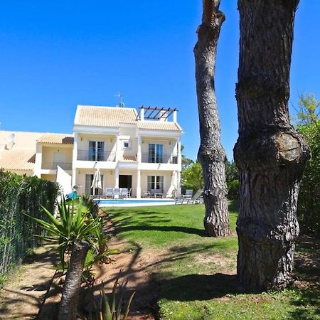 Spacious Vilamoura Villa 4 Bedrooms Villa Amendoeira Table Tennis Great Pool Area Quarteira Luaran gambar