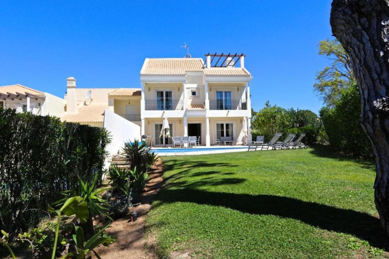 Spacious Vilamoura Villa 4 Bedrooms Villa Amendoeira Table Tennis Great Pool Area Quarteira Luaran gambar